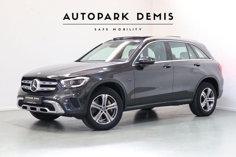 Gebraucht Mercedes GLC300e 194 PS (142 kW) 2021 Grün SUV