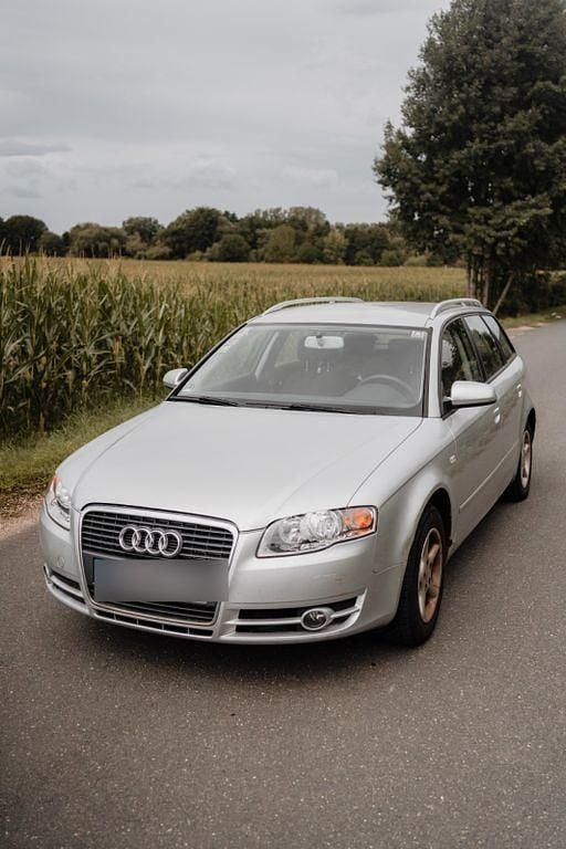 Silber Gebraucht 2006 Audi A4 Kombi | 1.900 € (Superpreis) - Bild 1/4