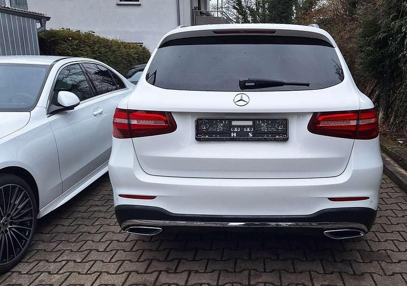 Gebraucht Mercedes GLC220 AMG line 170 PS (125 kW) 2015 Weiß SUV