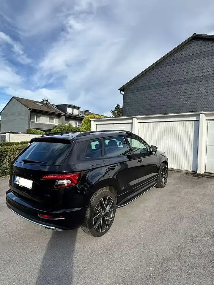Gebraucht Skoda Karoq SportLine 190 PS (139 kW) 2021 Schwarz SUV