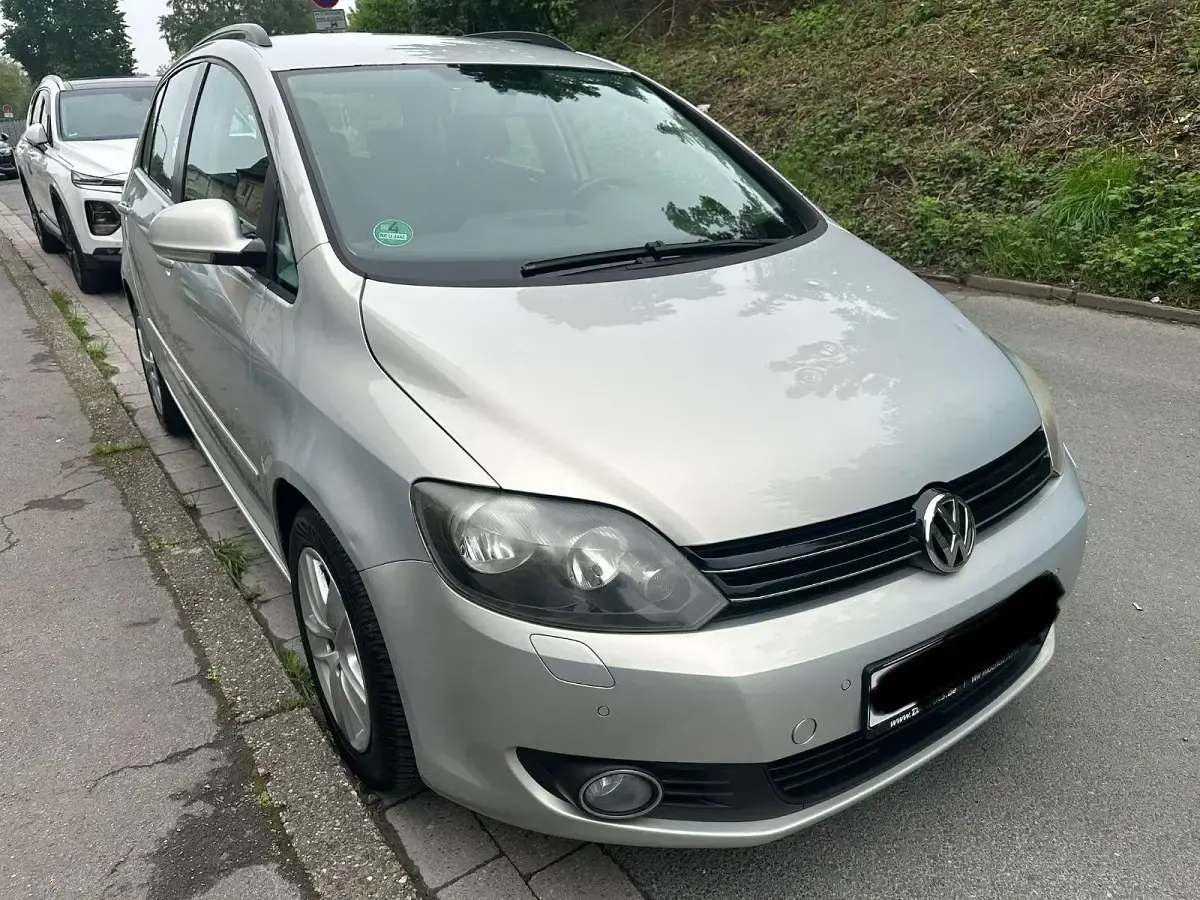 Gebraucht VW Golf Plus Cross 80 PS (58 kW) 2011 Silber Van / Kleinbus