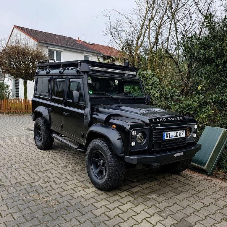 Gebraucht Land Rover Defender SE 122 PS (89 kW) 2012 Schwarz Kombi