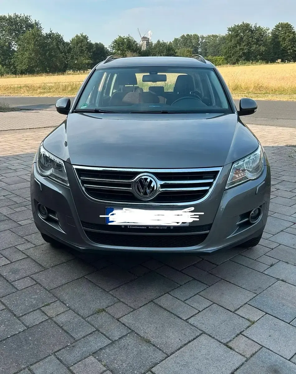 Gebraucht VW Tiguan 140 PS (102 kW) 2010 Grau SUV