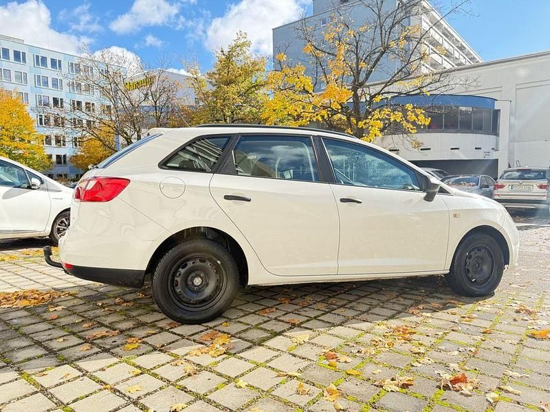 Gebraucht Seat Ibiza Reference 75 PS (55 kW) 2013 Weiß Limousine