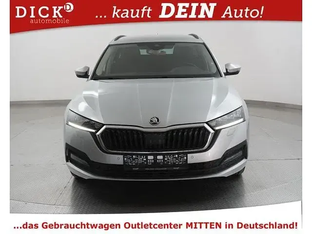 Gebraucht Skoda Octavia 150 PS (110 kW) 2023 Brilliantsilber met. Kombi