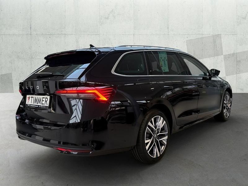 Neu Skoda Octavia Tour 150 PS (110 kW) 2025 Schwarzmagic perleffekt Kombi