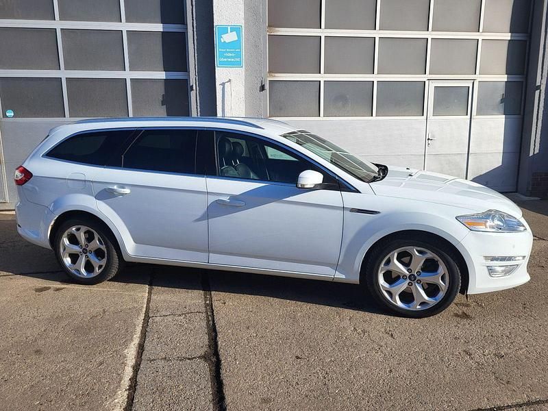Gebraucht Ford Mondeo Titanium X 203 PS (149 kW) 2013 Weiß Kombi