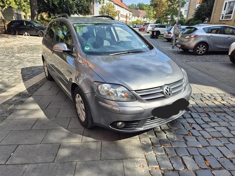 Grau Gebraucht 2008 VW Golf V Limousine | 1.900 € (Guter Preis) - Bild 1/4
