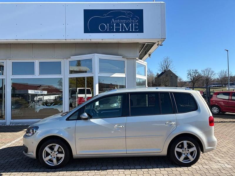 Gebraucht VW Touran Cup 140 PS (102 kW) 2015 Gold Van / Kleinbus