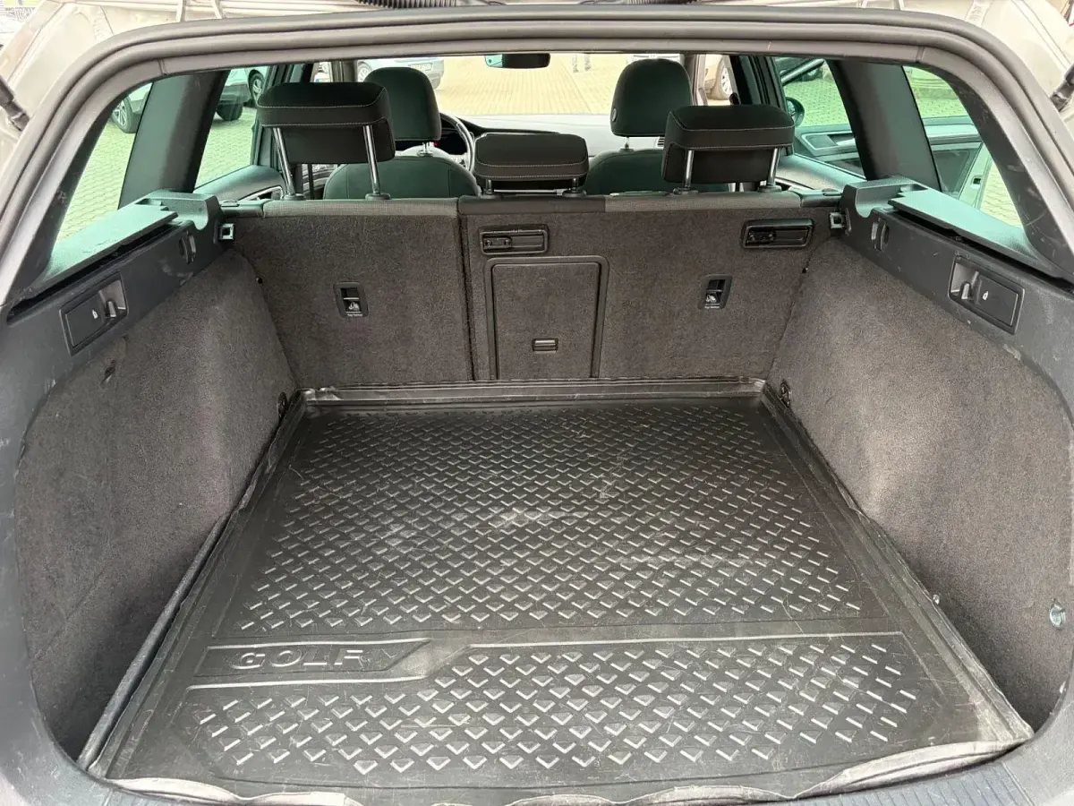 Gebraucht VW Golf Alltrack 184 PS (135 kW) 2019 Silber Kombi