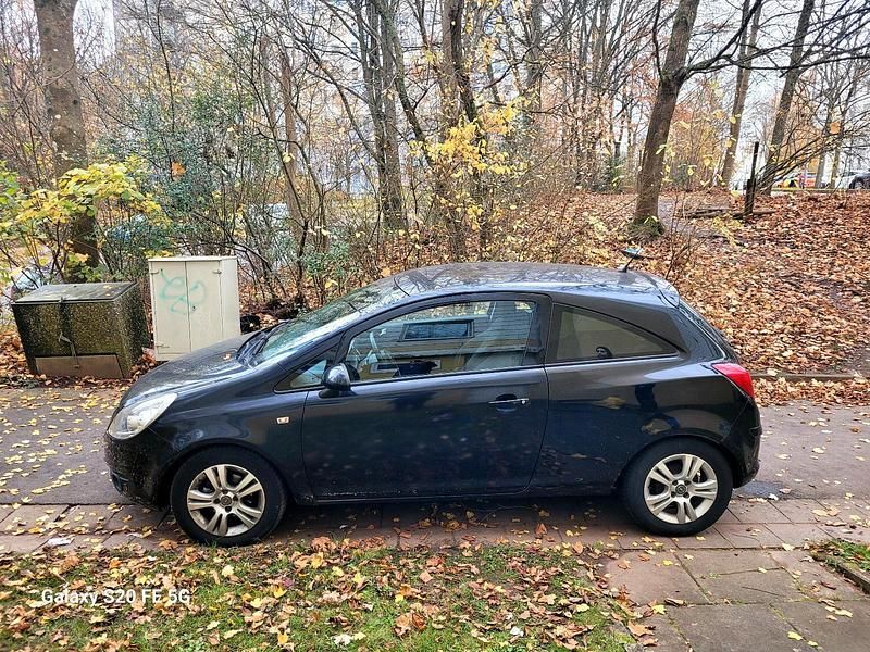Gebraucht Opel Corsa Selection 90 PS (66 kW) 2010 Schwarz Limousine