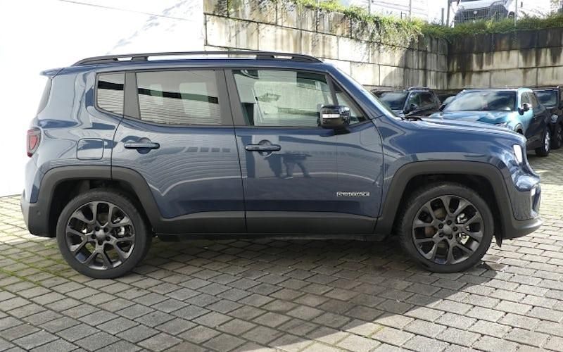 Gebraucht Jeep Renegade 131 PS (96 kW) 2024 Blau SUV