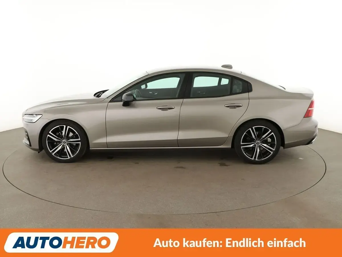 Gebraucht Volvo S60 R-Design 190 PS (139 kW) 2020 Grau Limousine