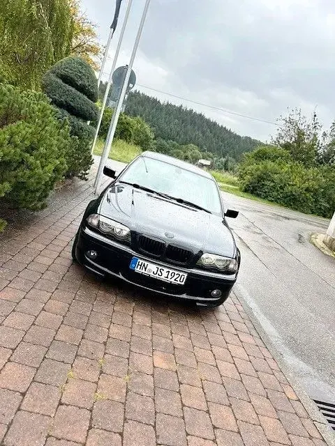 Gebraucht BMW 325 Sport Line 192 PS (141 kW) 2001 Schwarz Limousine
