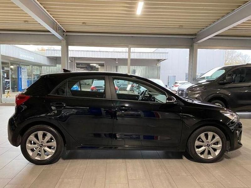 Gebraucht Kia Rio Vision 101 PS (74 kW) 2021 Schwarz Limousine