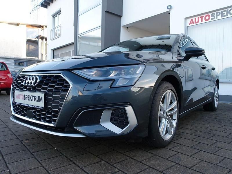 Gebraucht Audi A3 Advanced 150 PS (110 kW) 2021 Grau Limousine