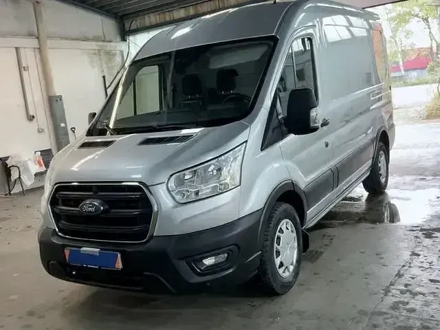 Gebraucht Ford Transit 170 PS (125 kW) 2020 Silber Van / Kleinbus