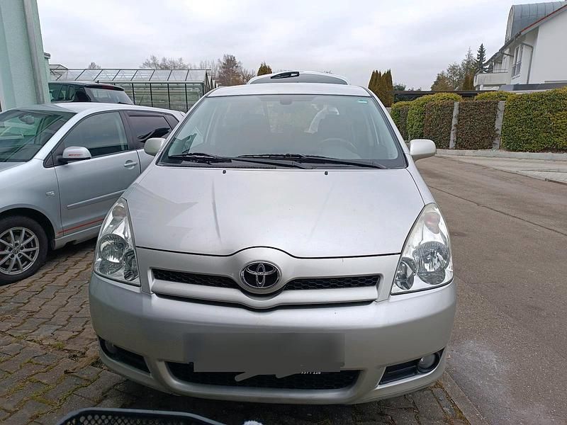 Gebraucht Toyota Corolla Verso 177 PS (130 kW) 2006 Grau Van / Kleinbus
