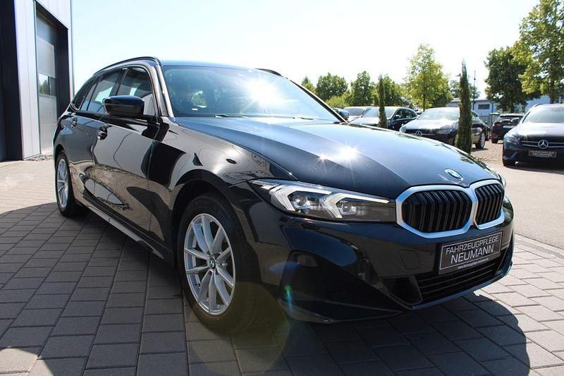 Gebraucht BMW 320 Performance 190 PS (139 kW) 2022 Schwarz Kombi