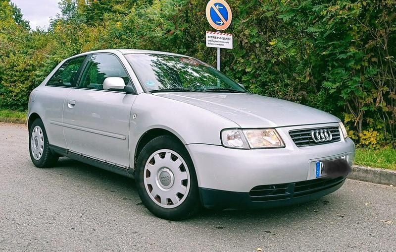 Silber Gebraucht 2000 Audi A3 Coupé | 450 € (Superpreis) - Bild 1/4