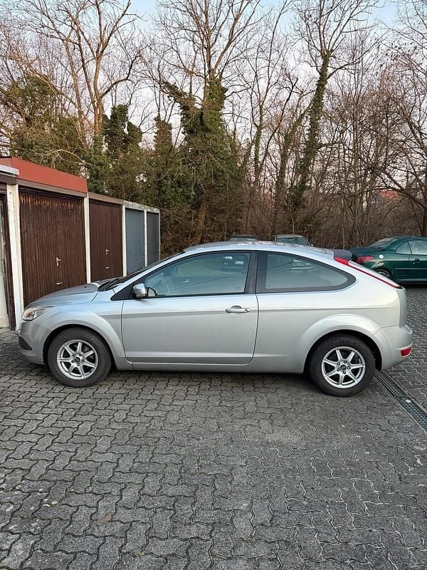 Usata Ford Focus 125 CV (91 kW) 2008 Argento Berlina