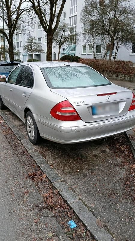 Gebraucht Mercedes E320 224 PS (164 kW) 2002 Silber Limousine