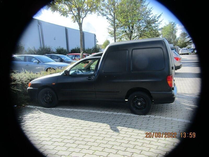 Schwarz Gebraucht 1999 VW Caddy Van / Kleinbus | 2.500 € (Etwas zu teuer) - Bild 1/4