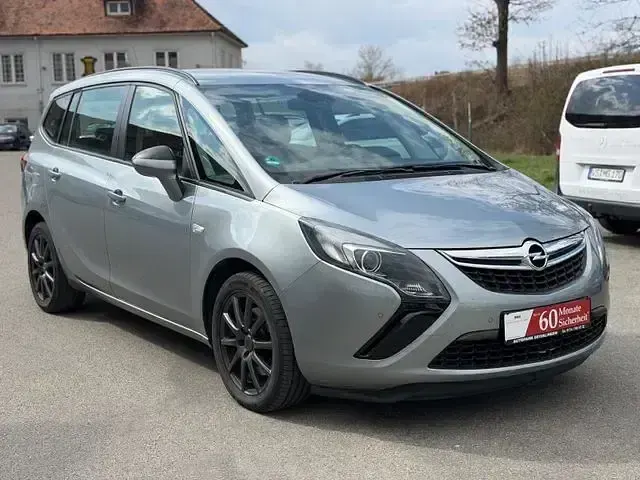Gebraucht Opel Zafira Tourer Edition 165 PS (121 kW) 2012 Andere Van / Kleinbus