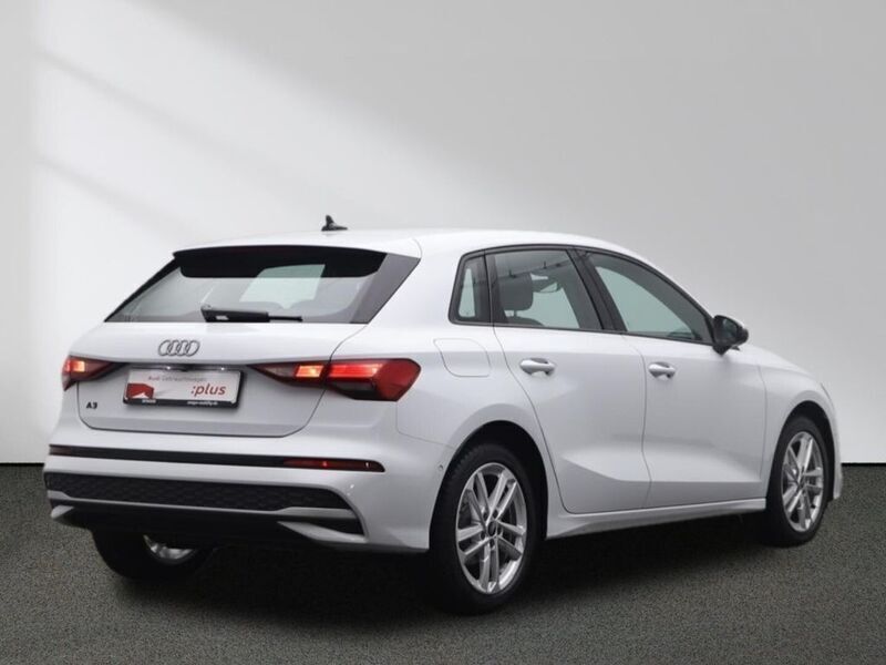 Gebraucht Audi A3 Sportback Advanced 150 PS (110 kW) 2024 Weiß Kleinwagen