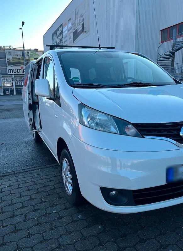Gebraucht Nissan Evalia 110 PS (80 kW) 2015 Weiß Van / Kleinbus