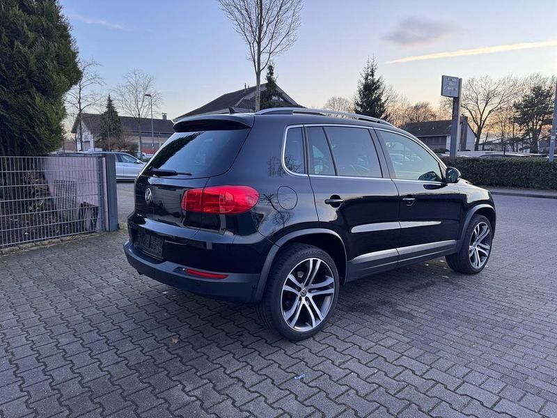 Gebraucht VW Tiguan Exclusive 140 PS (102 kW) 2015 Schwarz SUV