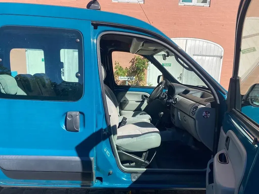 Gebraucht Renault Kangoo 75 PS (55 kW) 2006 Grün Van / Kleinbus