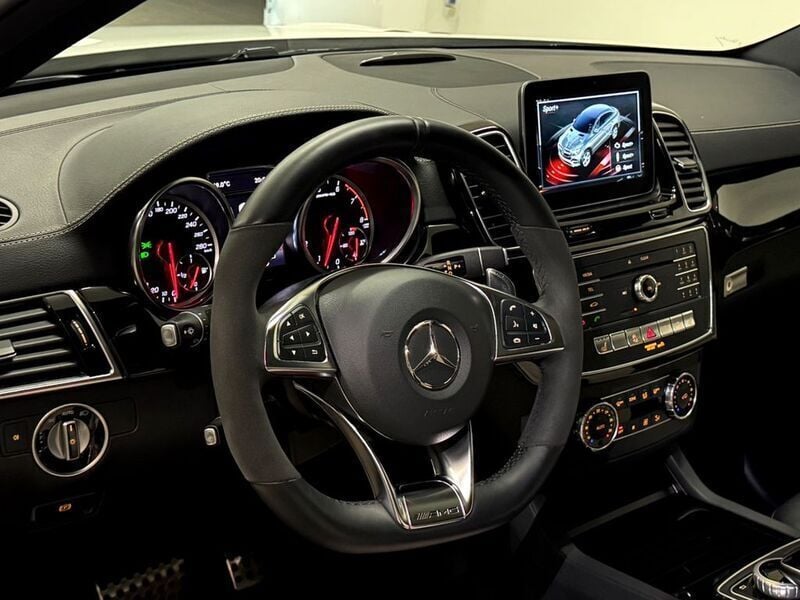 Polarweiss Gebraucht 2018 Mercedes GLE43 AMG AMG Coupé | 43.999 € (Guter Preis) - Bild 1/4