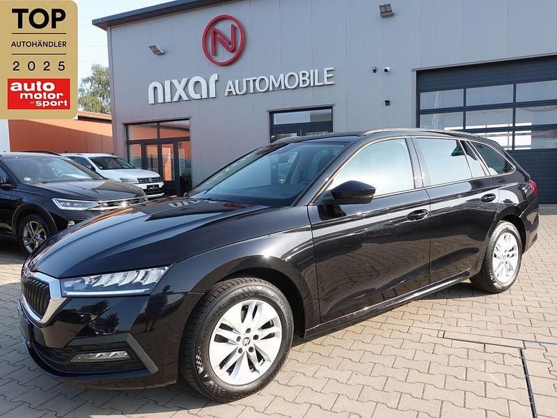 Schwarz Gebraucht 2022 Skoda Octavia Ambition Kombi | 19.980 € (Fairer Preis) - Bild 1/4