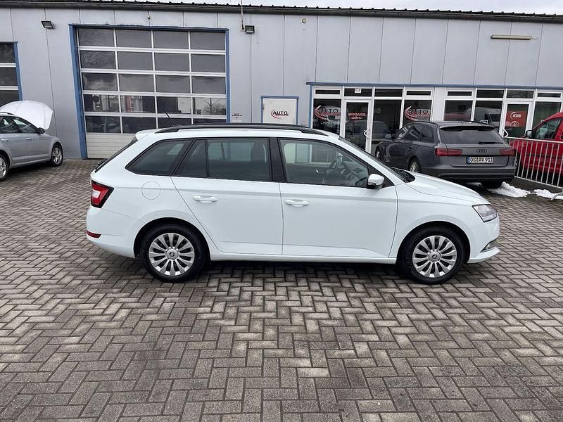 Gebraucht Skoda Fabia Ambition 95 PS (69 kW) 2019 Weiß Kombi