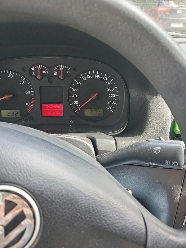 Schwarz Gebraucht 1999 VW Golf IV Kleinwagen | 2.339 € (Etwas zu teuer) - Bild 1/4
