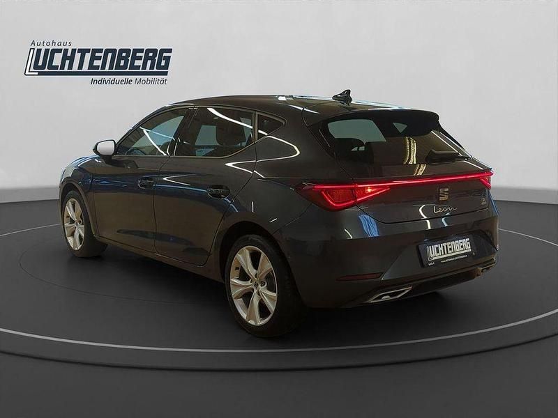 Gebraucht Seat Leon FR 204 PS (150 kW) 2021 Grau Limousine