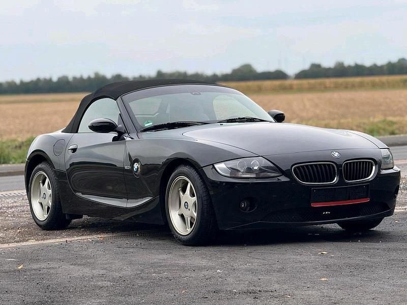 Schwarz Gebraucht 2005 BMW Z4 Cabrio | 6.500 € (Superpreis) - Bild 1/4