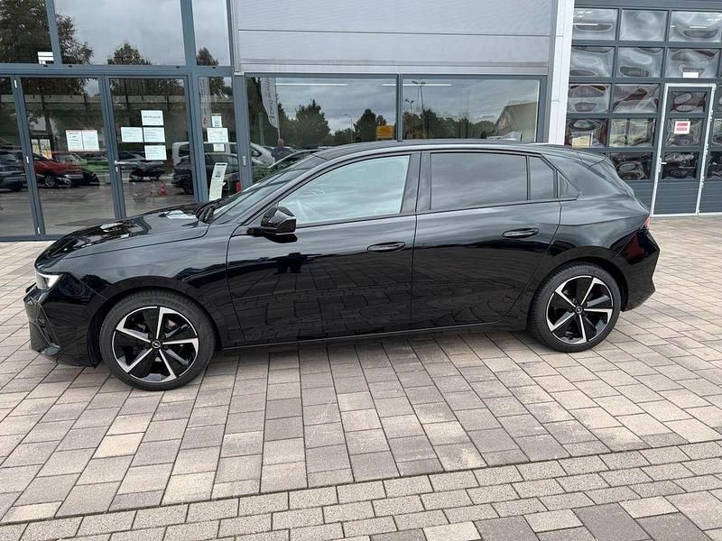 Schwarz Gebraucht 2024 Opel Astra GS Line Limousine | 25.870 € (Fairer Preis) - Bild 1/4