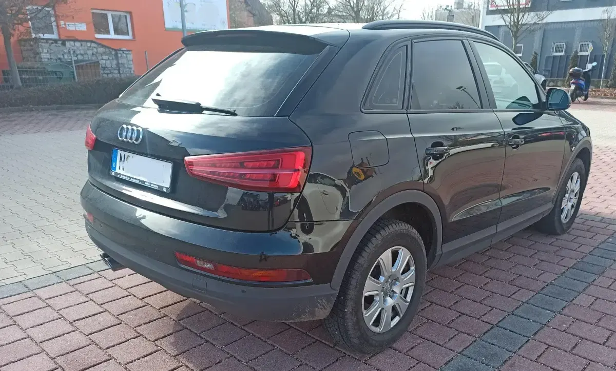 Usata Audi Q3 150 CV (110 kW) 2016 Nero SUV