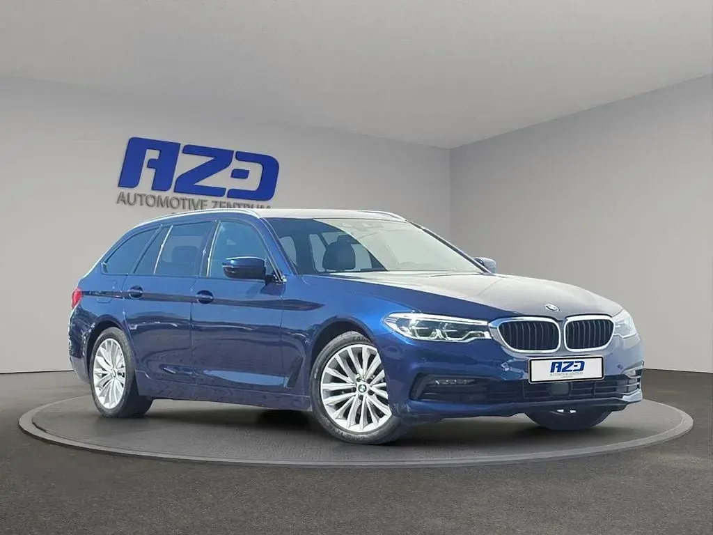 Gebraucht BMW 520 Sport Line 190 PS (139 kW) 2019 Mediterranblau metallic Kombi