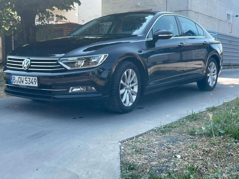 Gebraucht VW Passat Highline 150 PS (110 kW) 2018 Schwarz Limousine