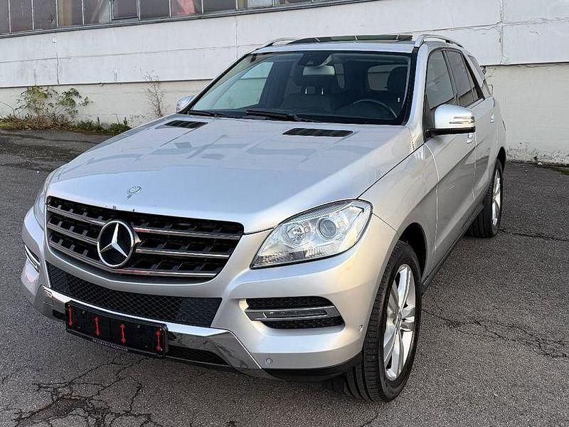 Grau Gebraucht 2013 Mercedes ML350 SUV | 13.490 € (Superpreis) - Bild 1/4
