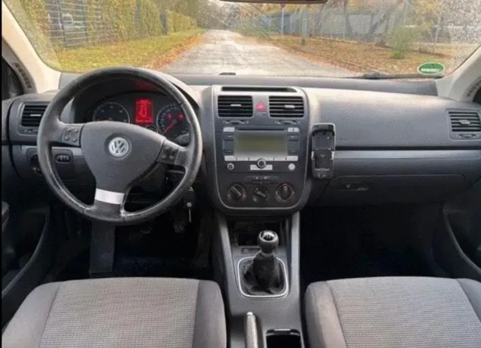 Gebraucht VW Golf VI 105 PS (77 kW) 2009 Silber Kleinwagen