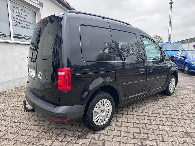 Gebraucht VW Caddy Trendline 102 PS (75 kW) 2018 Schwarz Van / Kleinbus