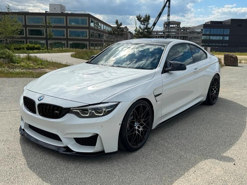 Weiß Gebraucht 2018 BMW M4 Performance Coupé | 52.900 € (Fairer Preis) - Bild 1/4