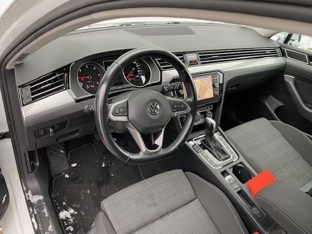 Gebraucht VW Passat Business 150 PS (110 kW) 2020 Weiß (pure white) Kombi