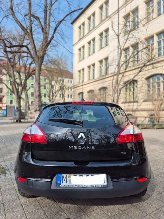 Gebraucht Renault Mégane Bose Edition 116 PS (85 kW) 2012 Schwarz Limousine