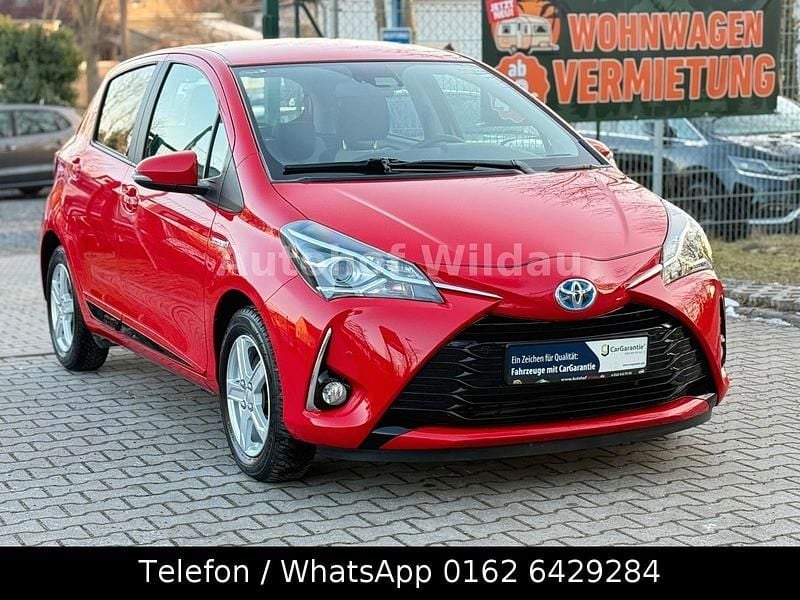 Gebraucht Toyota Yaris Hybrid Comfort 75 PS (55 kW) 2017 Rot Kleinwagen
