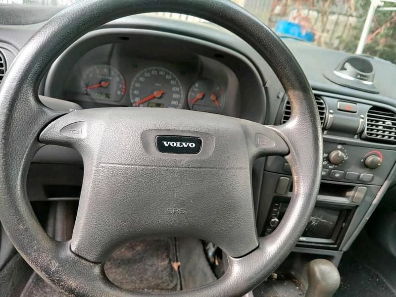 Usata Volvo S40 135 CV (99 kW) 2000 Blu Berlina